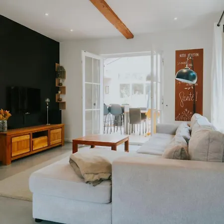 4 Bedroom House With Garden In Ferienhaus Lüttich